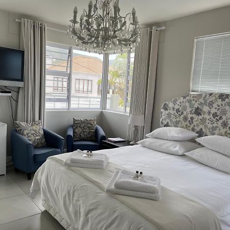 Vermont Hermanus - Views, Sunny, Right On The Sea Экстерьер фото
