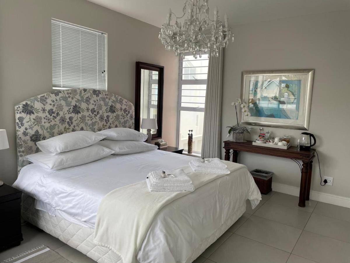 Vermont Hermanus - Views, Sunny, Right On The Sea Экстерьер фото
