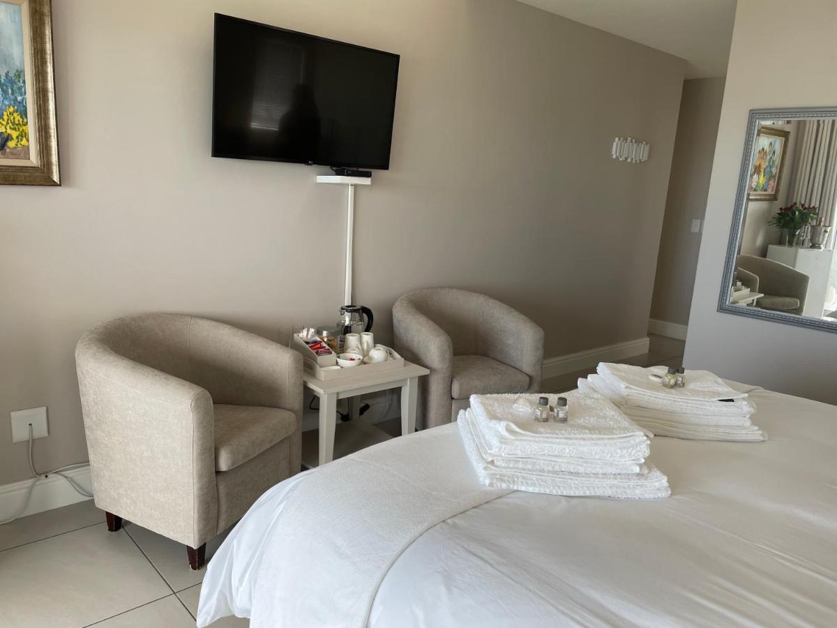 Vermont Hermanus - Views, Sunny, Right On The Sea Экстерьер фото