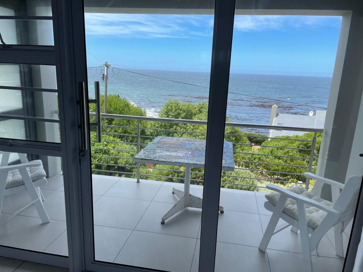 Vermont Hermanus - Views, Sunny, Right On The Sea Экстерьер фото